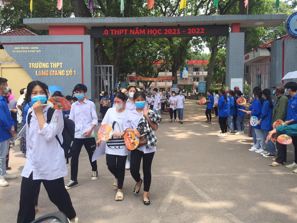 khuyen-mai-nam-hoc-moi