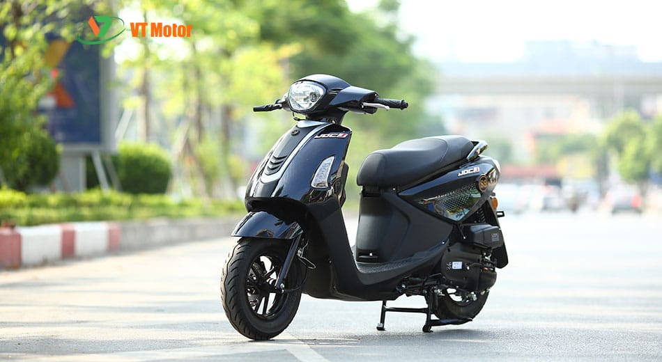 Nên mua xe điện hay xe máy 50cc cho học sinh?