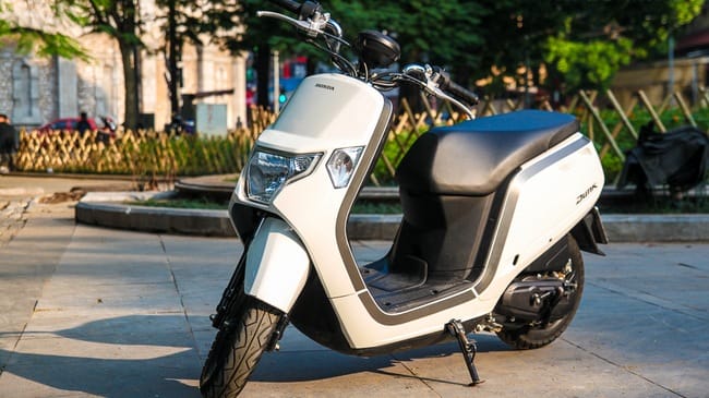 Honda Dunk nhỏ mà có võ!